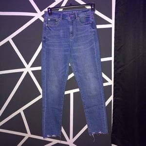 NWT American eagle mom jeans